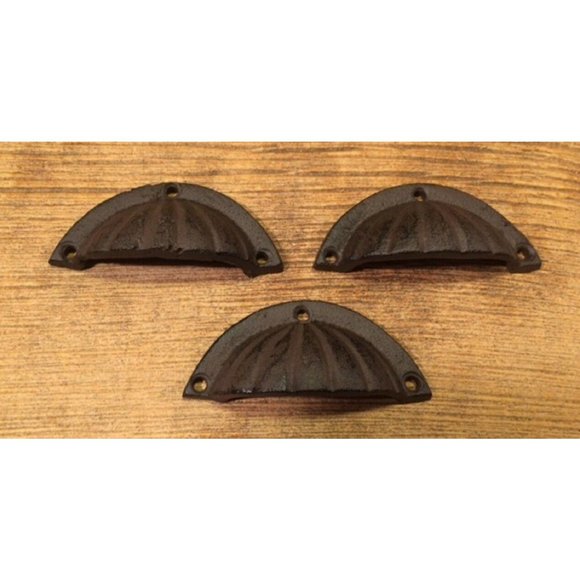 Two (2) Antique Cast Iron 4" wide Seashell Drawer Finger Pulls Two (2) 0184-0034 - Picture 4 of 12